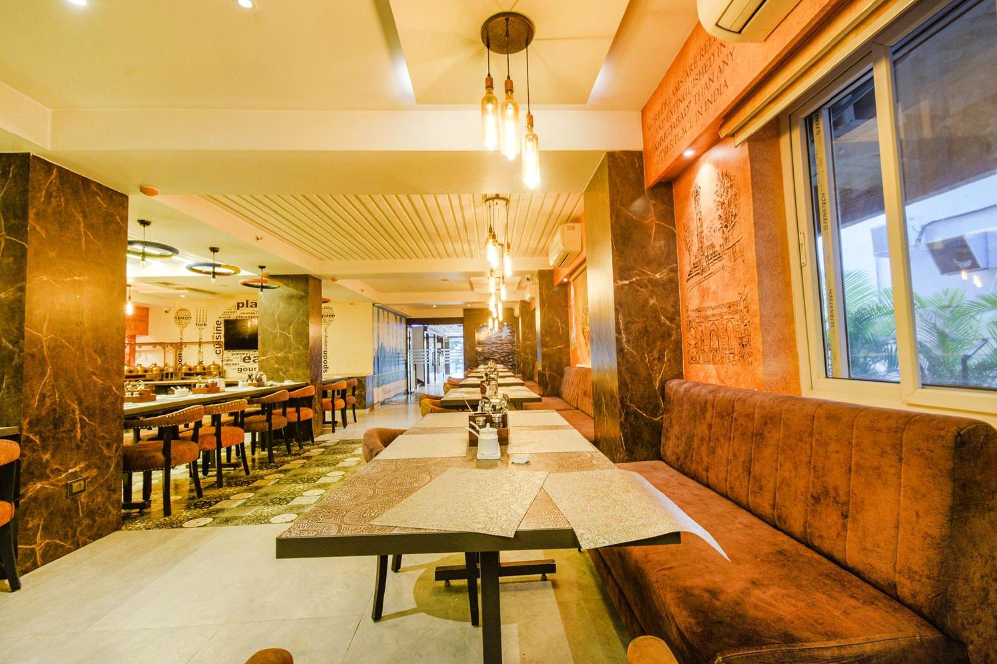 Treebo Premium Seven Lake View Hyderabad Exterior photo