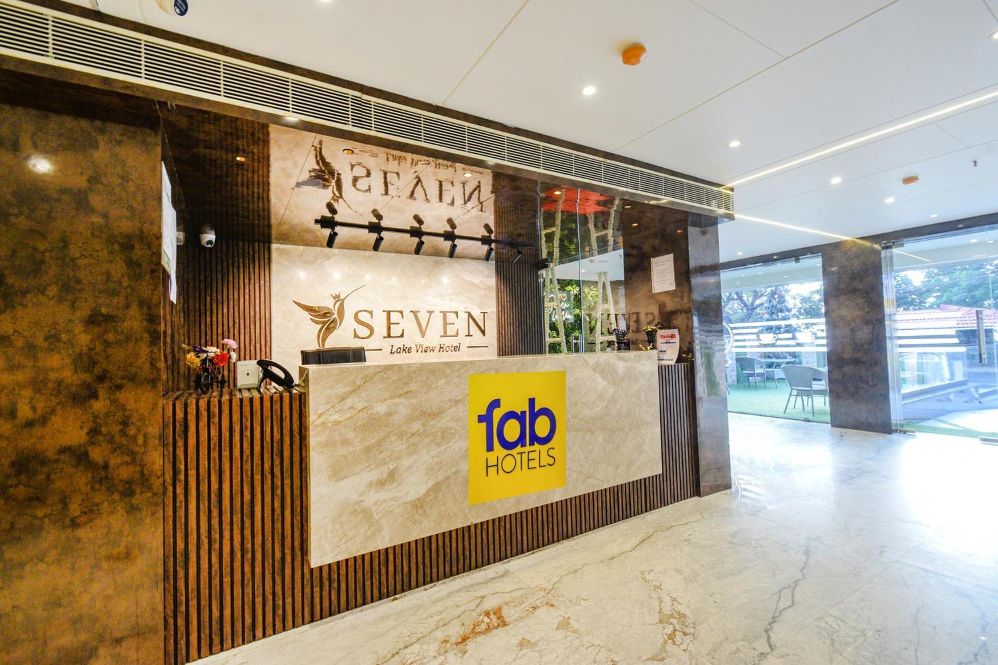 Treebo Premium Seven Lake View Hyderabad Exterior photo