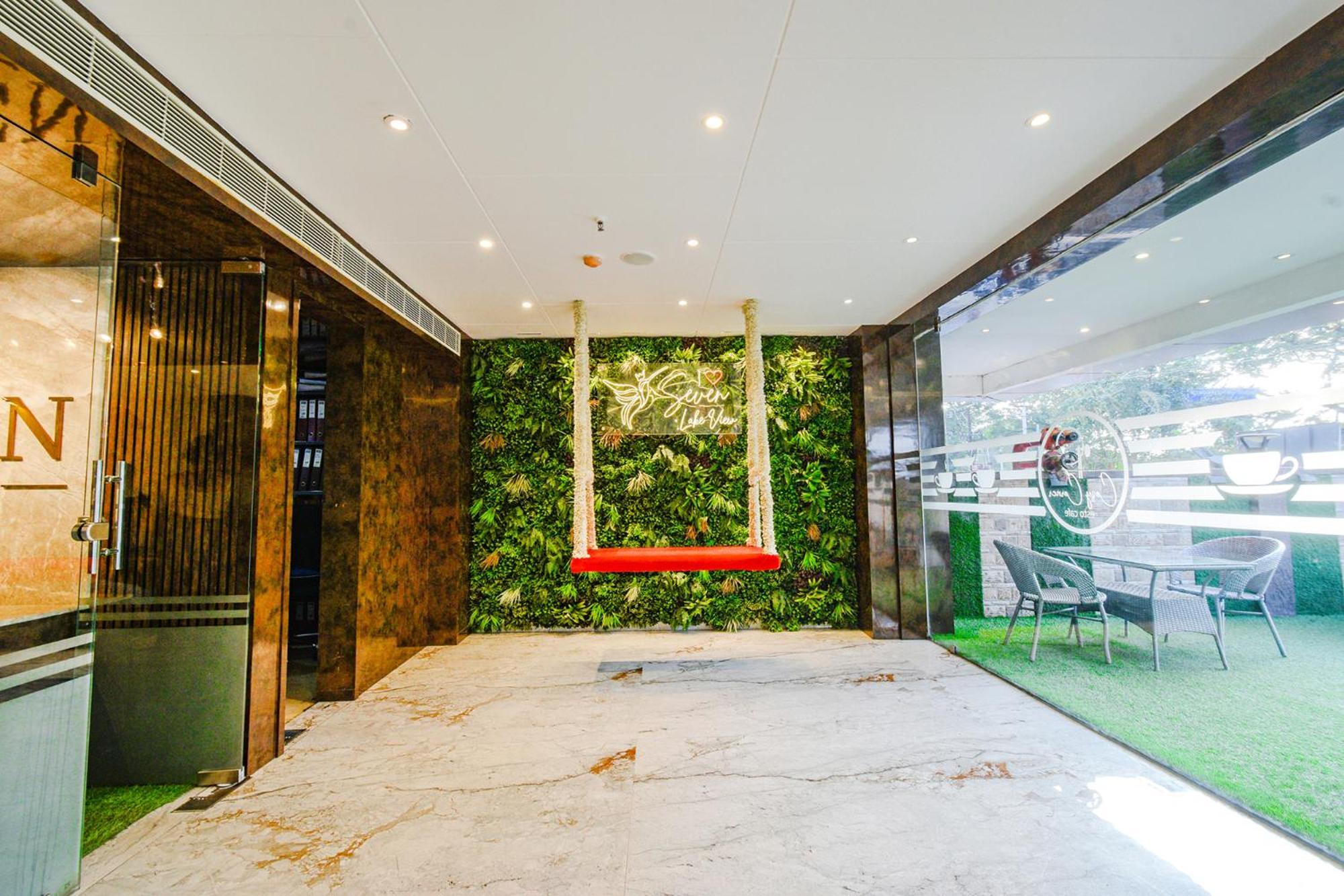 Treebo Premium Seven Lake View Hyderabad Exterior photo