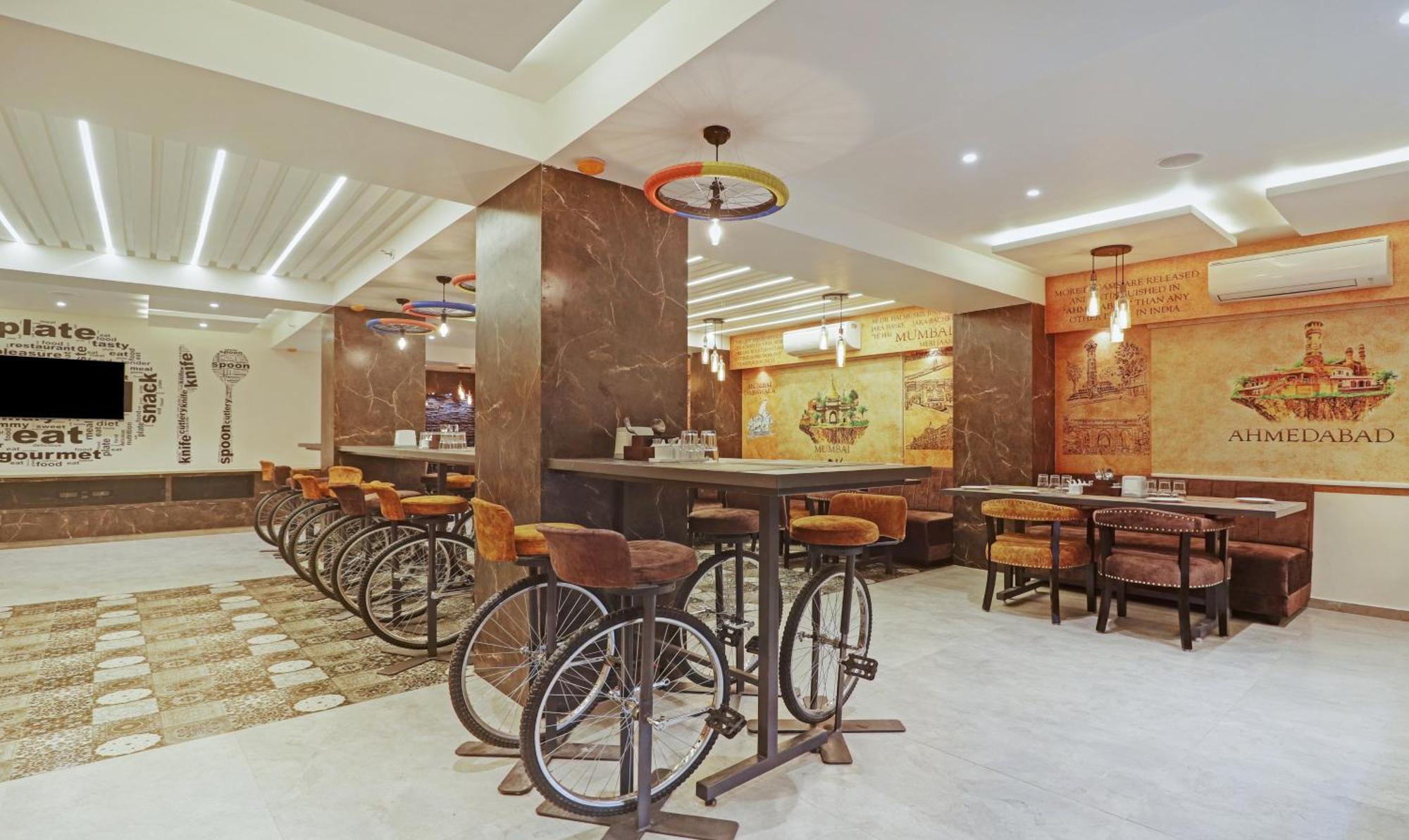 Treebo Premium Seven Lake View Hyderabad Exterior photo